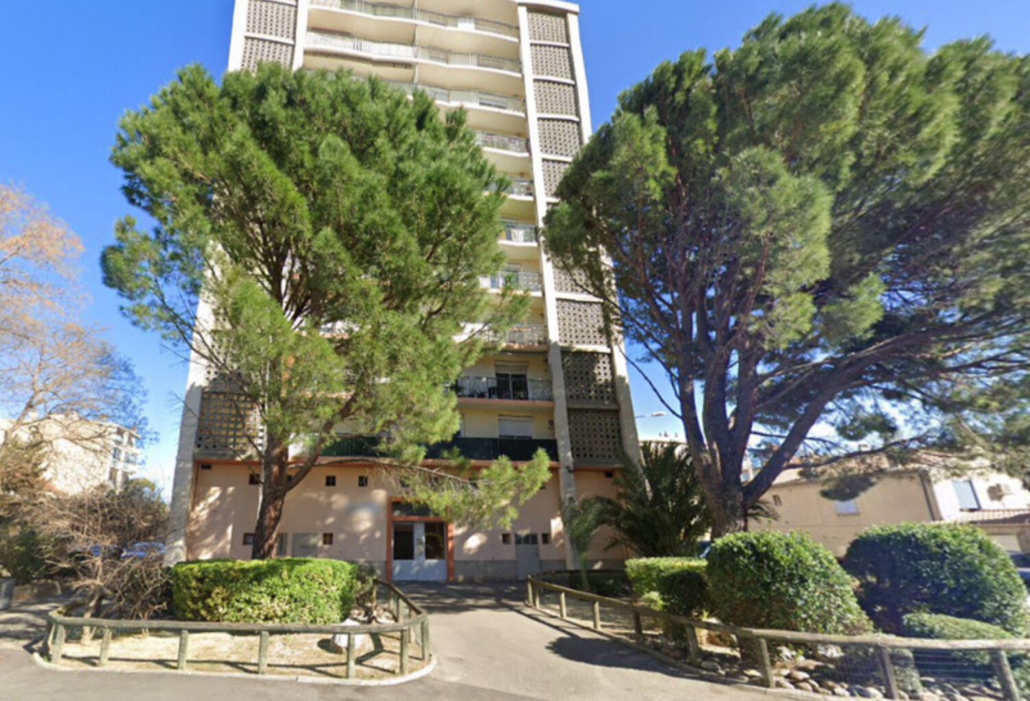 Type 3 - AVIGNON - MONCLAR A — photo 1