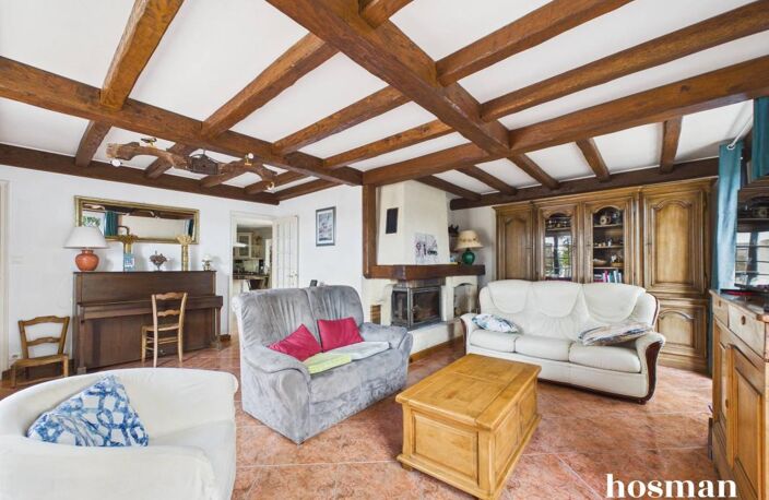 Propriété de 2 maisons (200m² et 73m²) avec piscine et jardin sur une parcelle de 2219m² - Saint-Julien-de-Concelles — photo 2