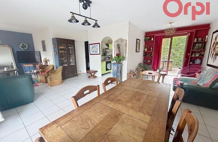 Maison à 2 pas des commerces, 3 chambres, belle parcelle — photo 4
