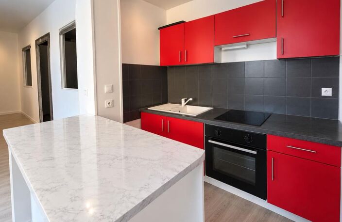 Appartement À Vendre - loué meublé - VIENNE CENTRE — photo 2