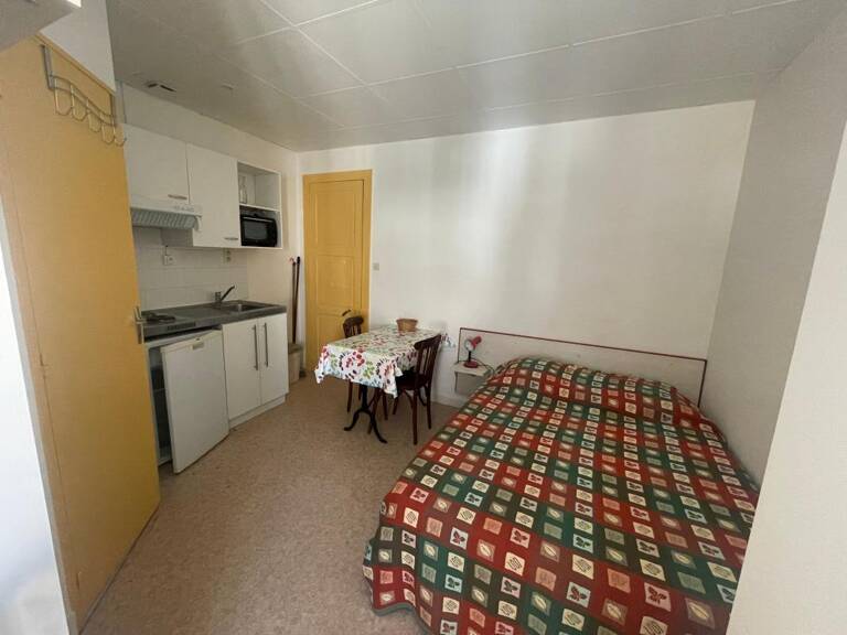 Studio à louer — photo 1