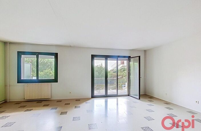Appartement À Vendre — photo 2