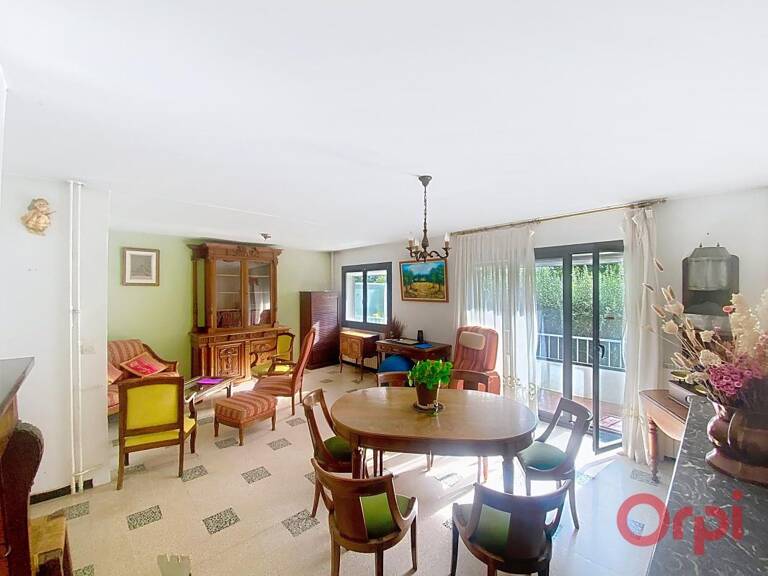 Appartement À Vendre — photo 1