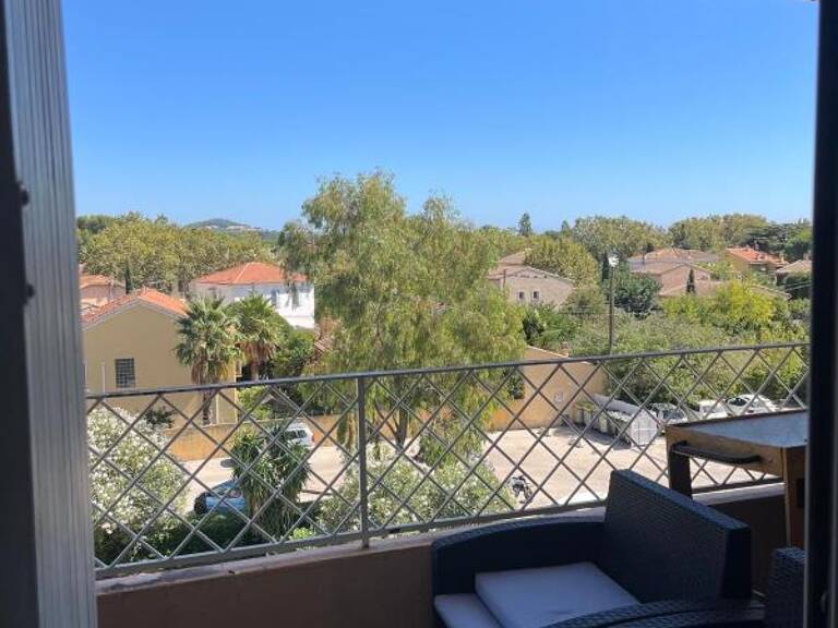 Appartement À Louer T2 Meublé La Seyne sur mer — photo 1
