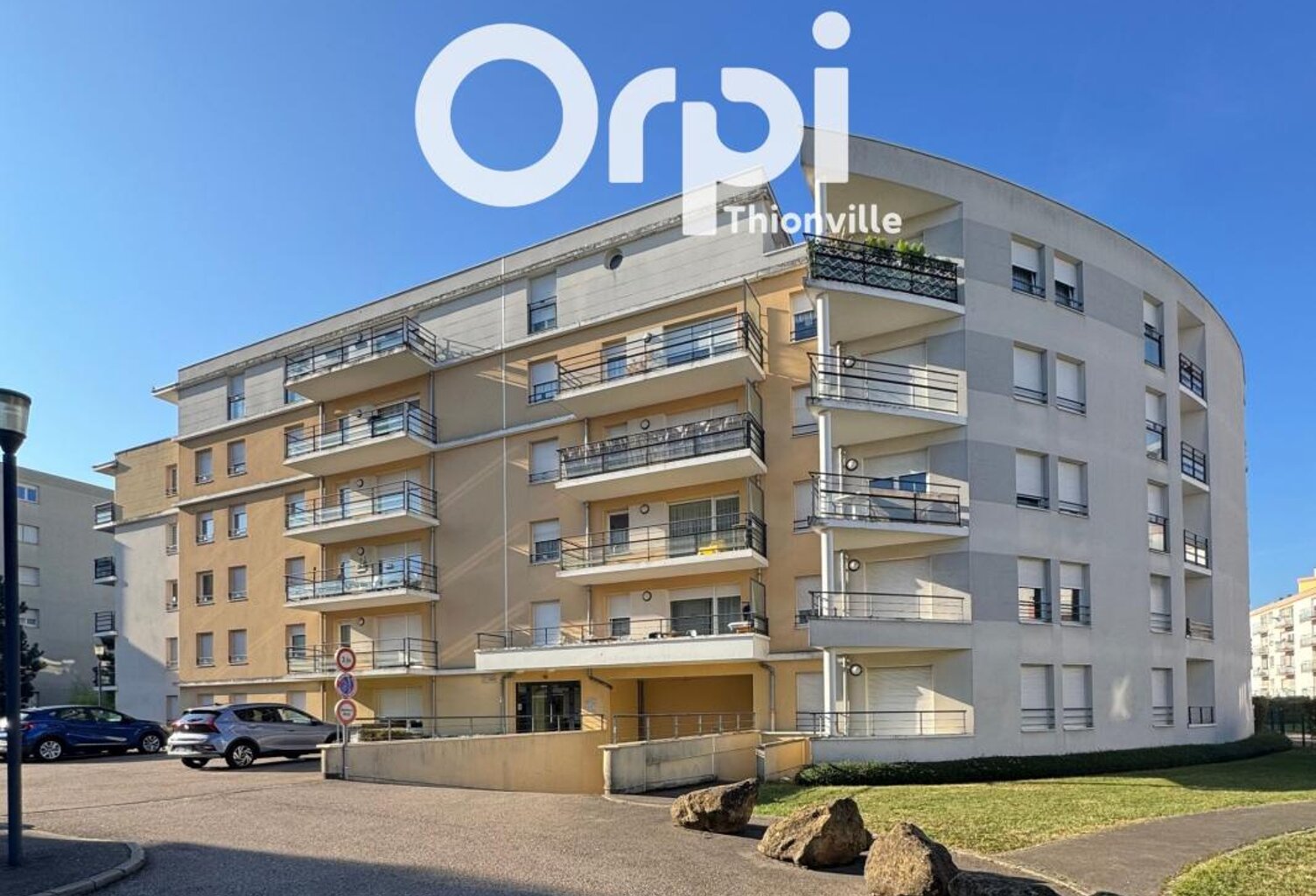 Appartement F4 2 chambres Garage balcon — photo 1