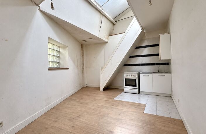 F4 / loft de 90 m² + cour 35 m² — photo 3