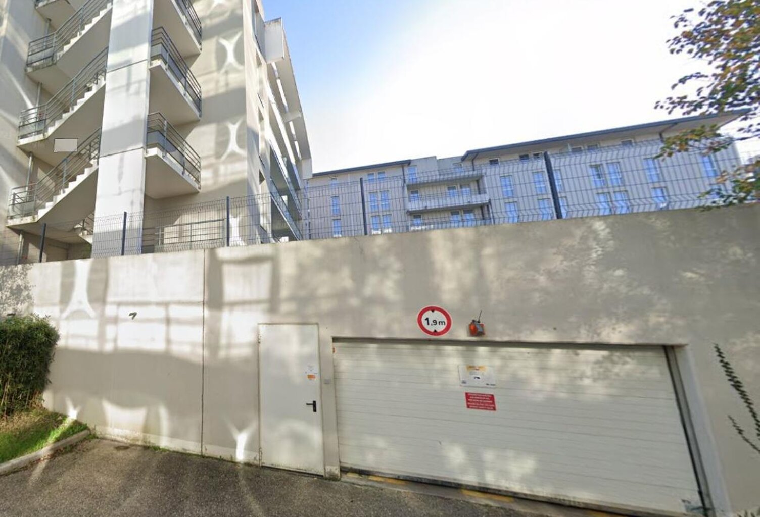 Parking À Louer — photo 1
