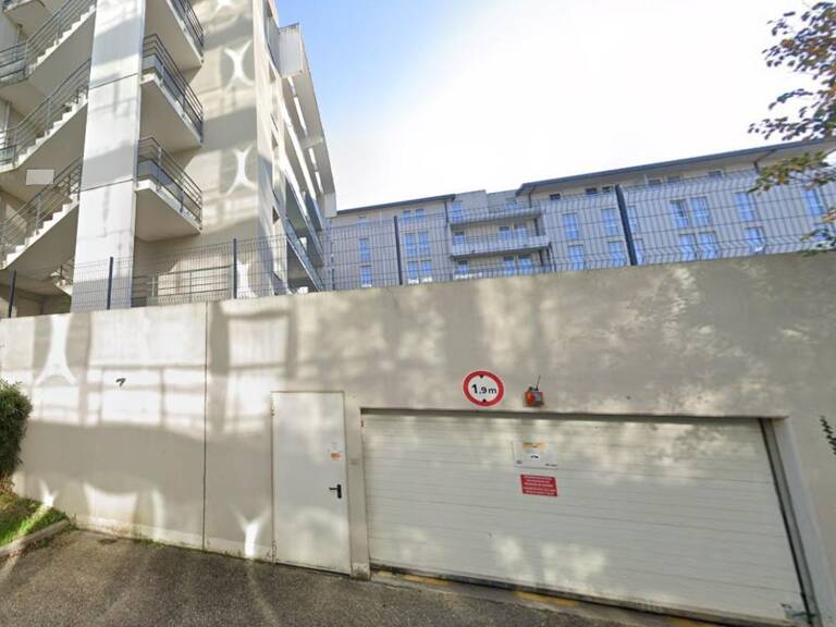 Parking À Louer — photo 1