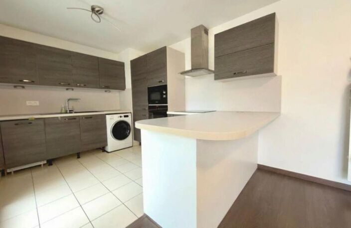 ÉPINAY-SUR-SEINE – APPARTEMENT 3 PIÈCES AVEC BALCON ET PARKING — photo 4