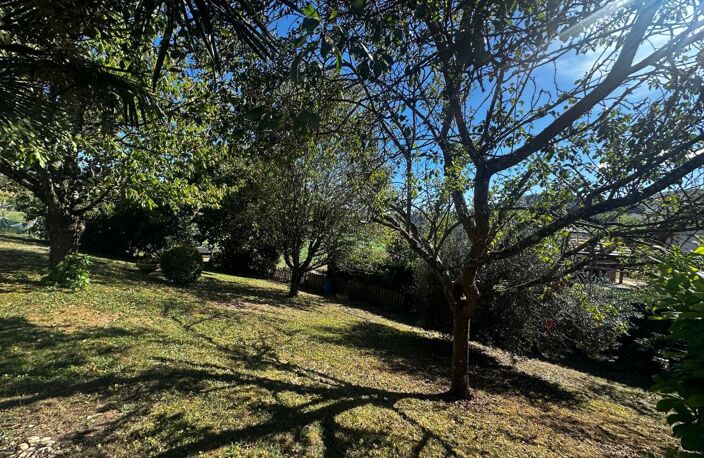 A VENDRE - VALLIERES SUR FIER (74150) - Maison familiale avec piscine, jardin et double garage — photo 3