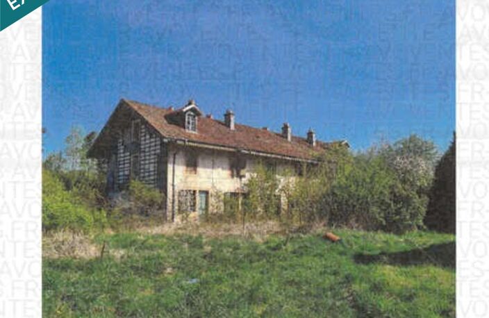 IMMEUBLE A RENOVER COMPLETEMENT — photo 2