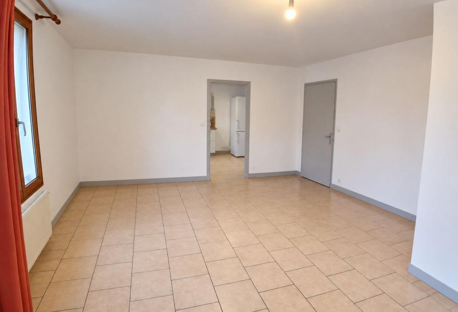 Appartement À Louer — photo 1