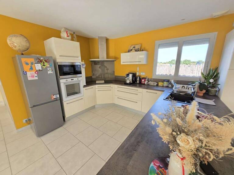 En impasse, plain-pied, 3 chambres, jardin — photo 1