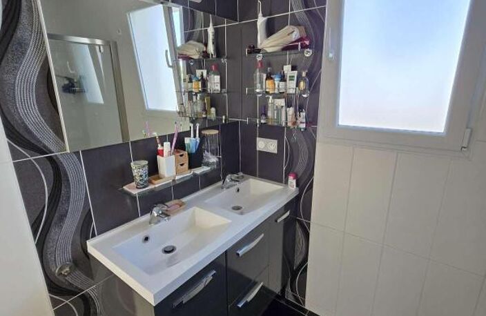 En impasse, plain-pied, 3 chambres, jardin — photo 4