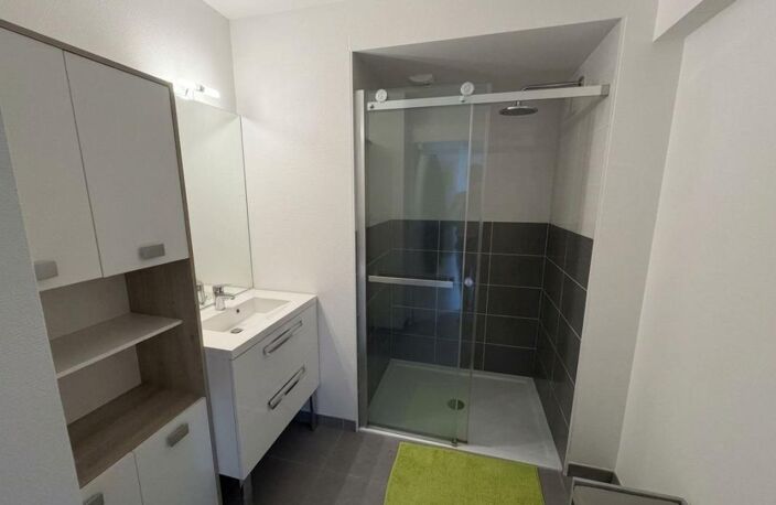 SARZEAU CENTRE – Charmant T2 récent au cœur du bourg — photo 5