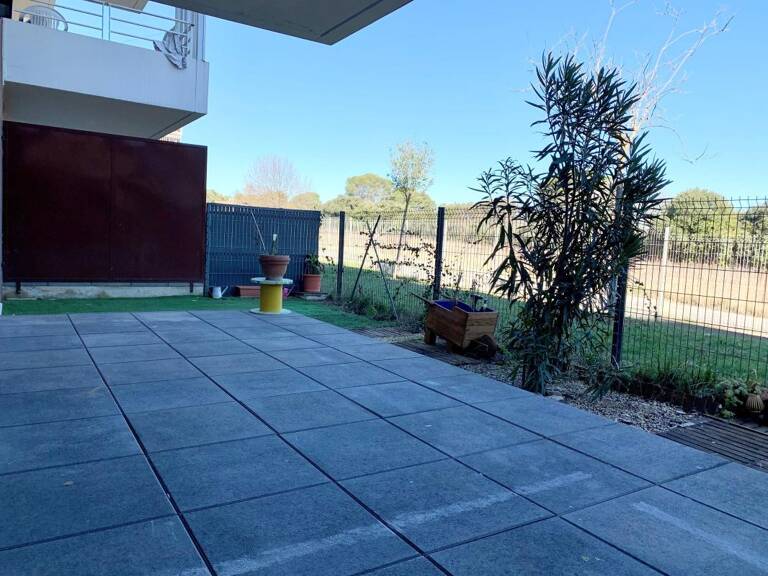 Appartement à Juvignac À Vendre — photo 1