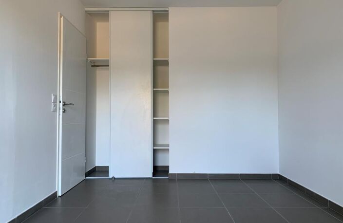 Appartement à Juvignac À Vendre — photo 4