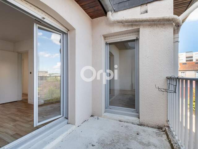 Appartement À Vendre — photo du bien