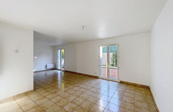 TOURS NORD MAISON DE VILLE A VENDRE AVEC COUR — photo 3