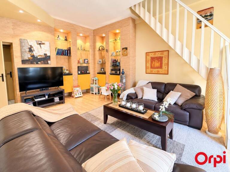 COUP DE CŒUR – Charmante maison de ville de 117 m² – Secteur Rue de Monthermé — photo 1
