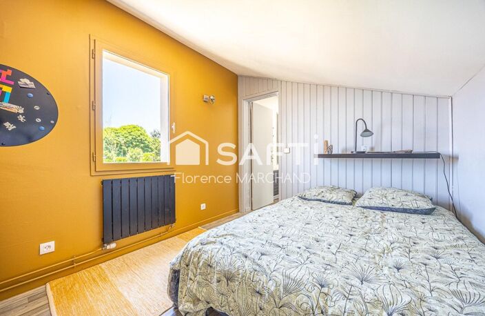 BELLE CONTEMPORAINE - 5 CH DONT 3 AU REZ-DE-CHAUSSEE - JARDIN PAYSAGÉ - DOUBLE GARAGE — photo 4