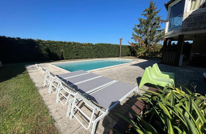ensemble maison avec gîte et grange — photo 5