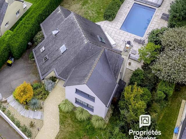 FOUESNANT 29170 - Contemporaine avec piscine  205 m2 environ — photo du bien