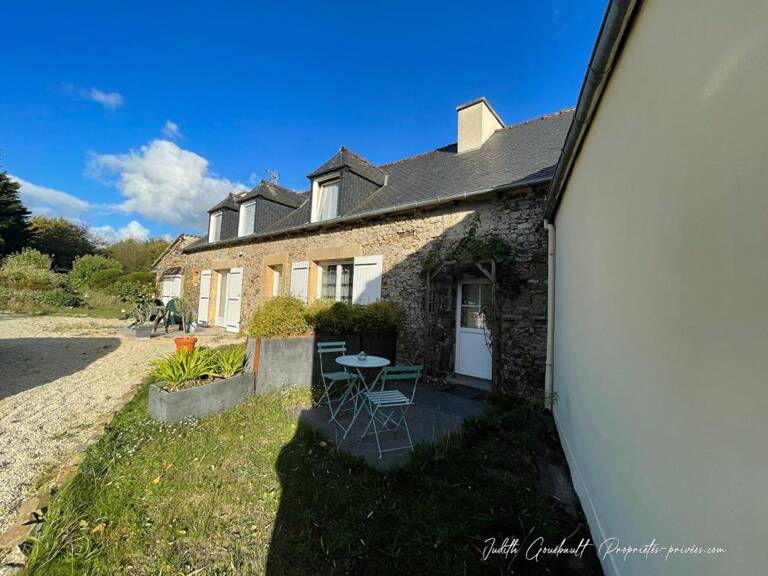 Maison Pierre proche Plage - PLOUEZEC — photo 1