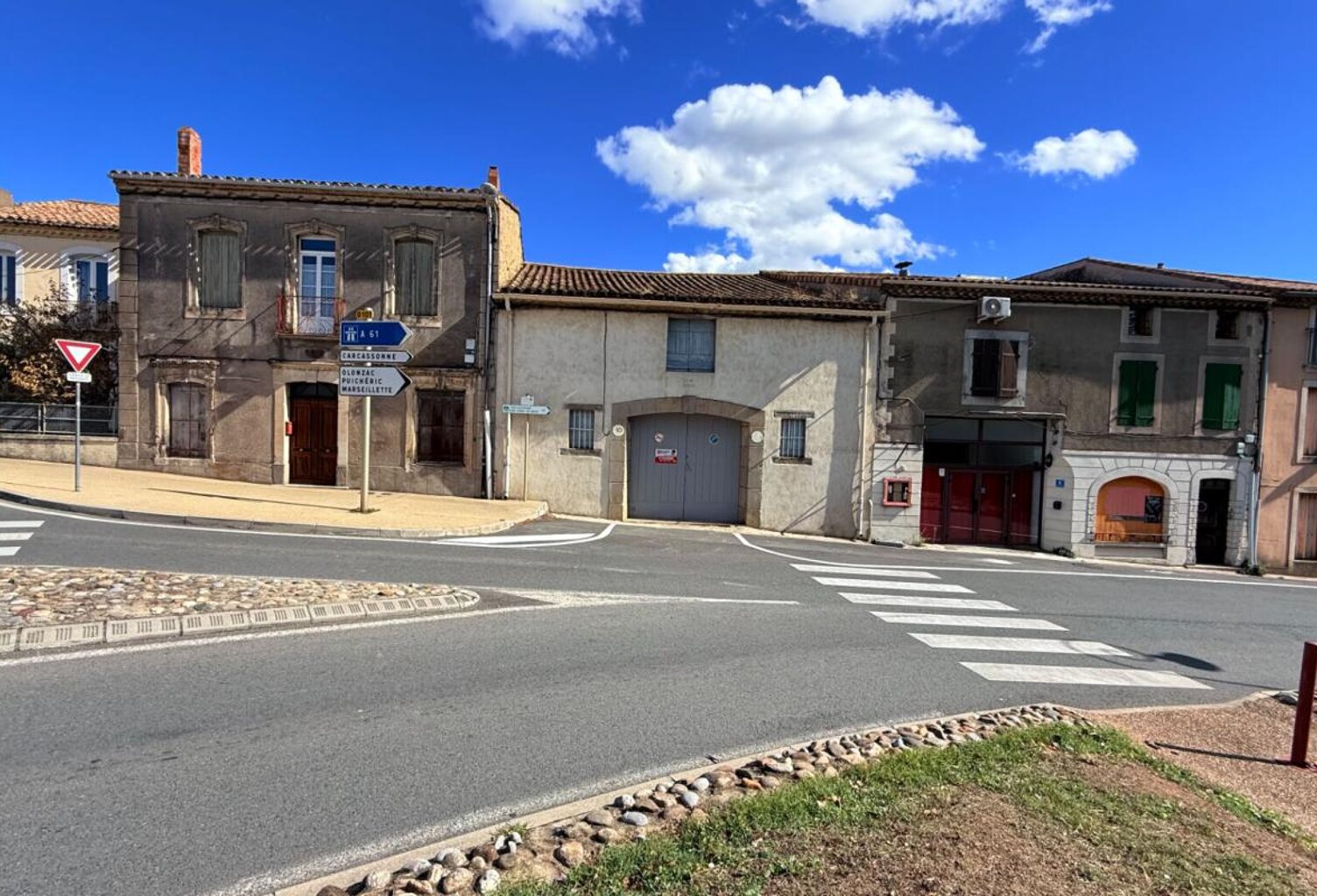 EXCLUSIVITE !!  TREBES Grange 400 m2 — photo 1