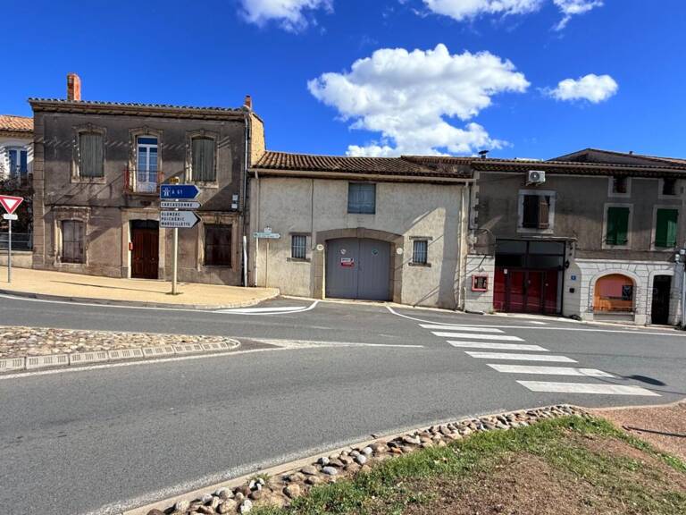 EXCLUSIVITE !!  TREBES Grange 400 m2 — photo 1
