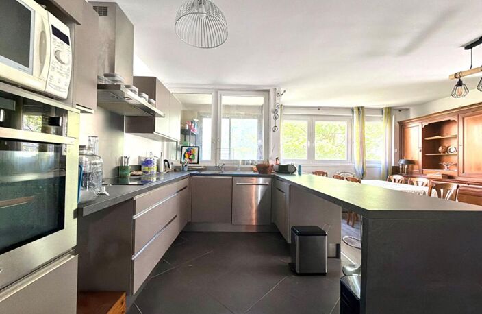Vente Appartement 5 pièces proche Métro et commerces Charenton-le-Pont — photo 2