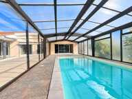 Maison avec jardin et piscine — photo 3