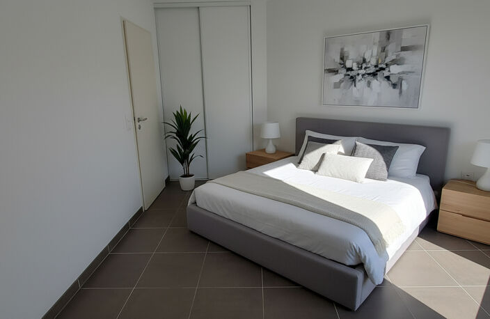 30.GARD.NIMES. Appartement de standing de 69 m² avec terrasse de 46 m² et double garage dans résidence sécurisée — photo 5