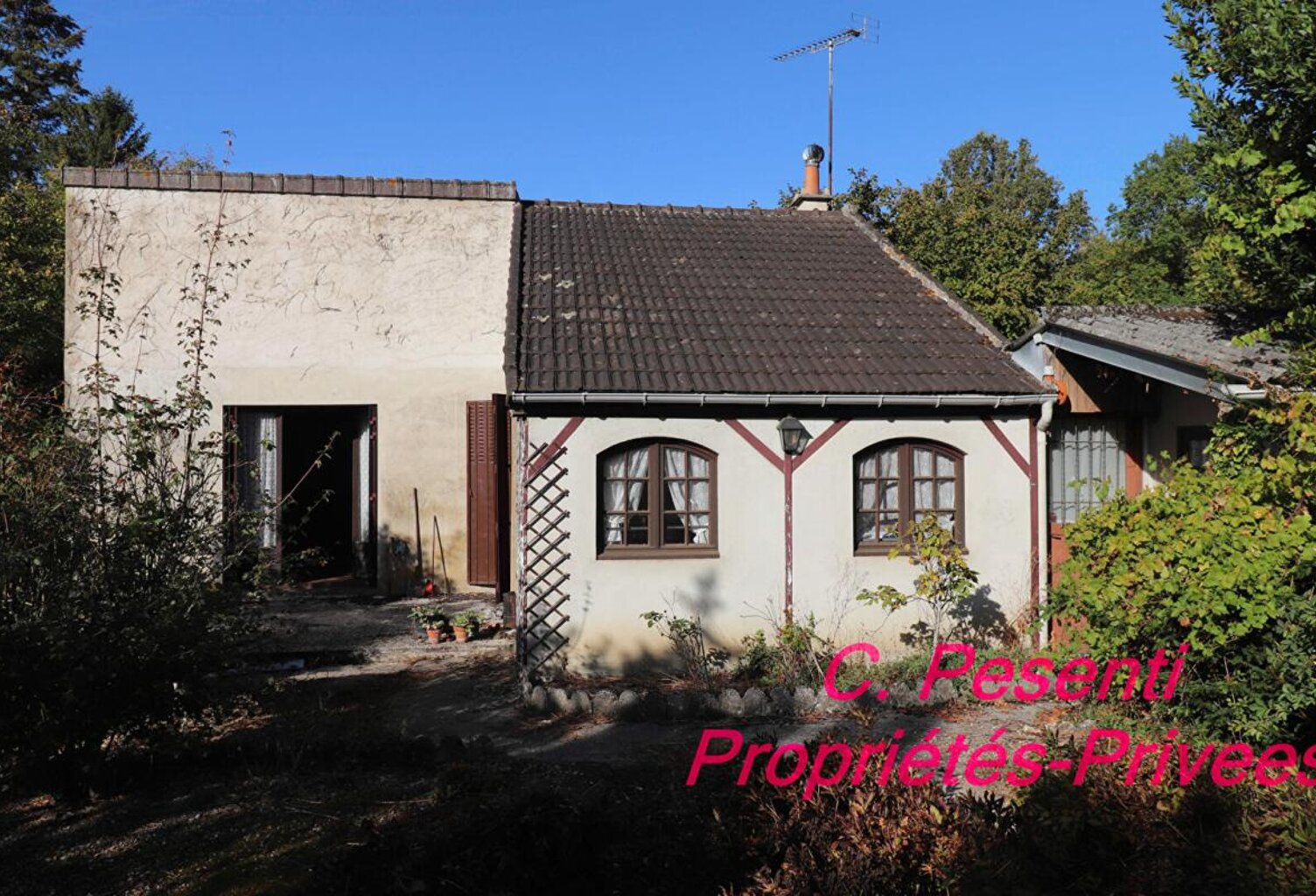 Maison à rénover totalement Coupvray 3 pièce(s) 57 m2(1440 m² de terrain) — photo 1