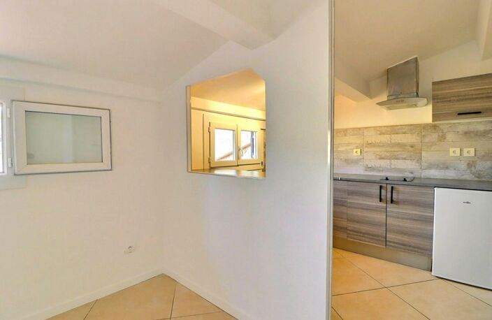 Studio rénové, lumineux et au calme,  Idéal premier achat ou investissement — photo 5