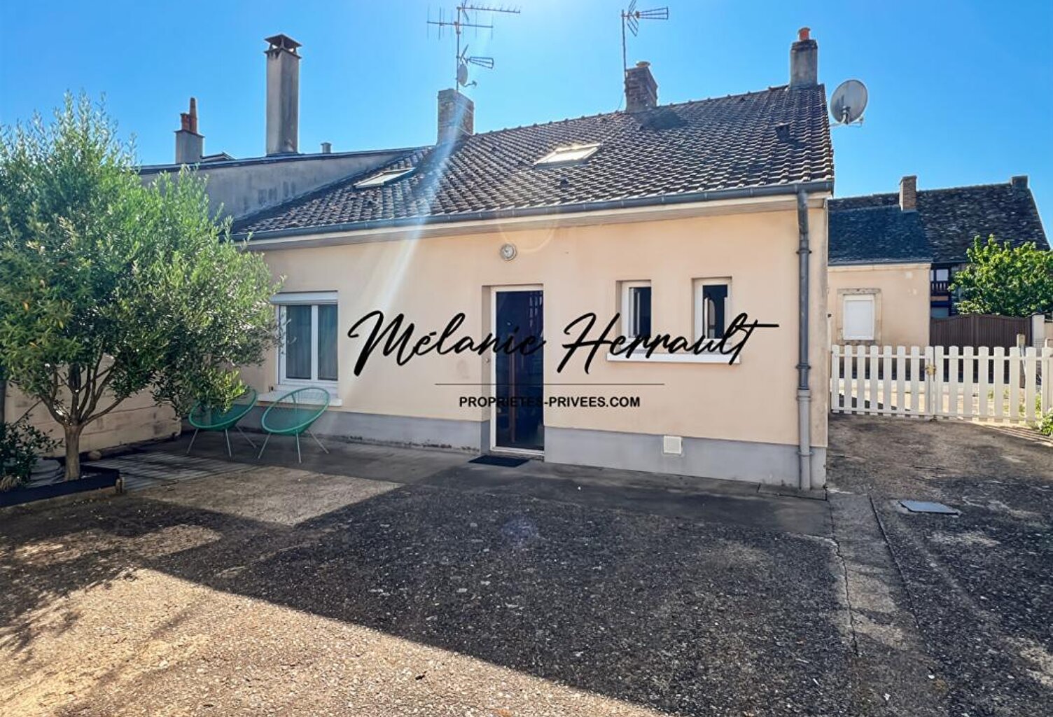 Maison T4 - 3 chambres - Brette les Pins (72250) — photo 1