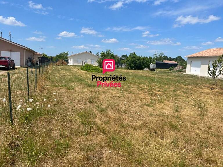 Terrain constructible non viabilisé — photo 1