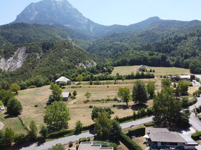 Terrain Savines Le Lac 698 m2 — photo du bien