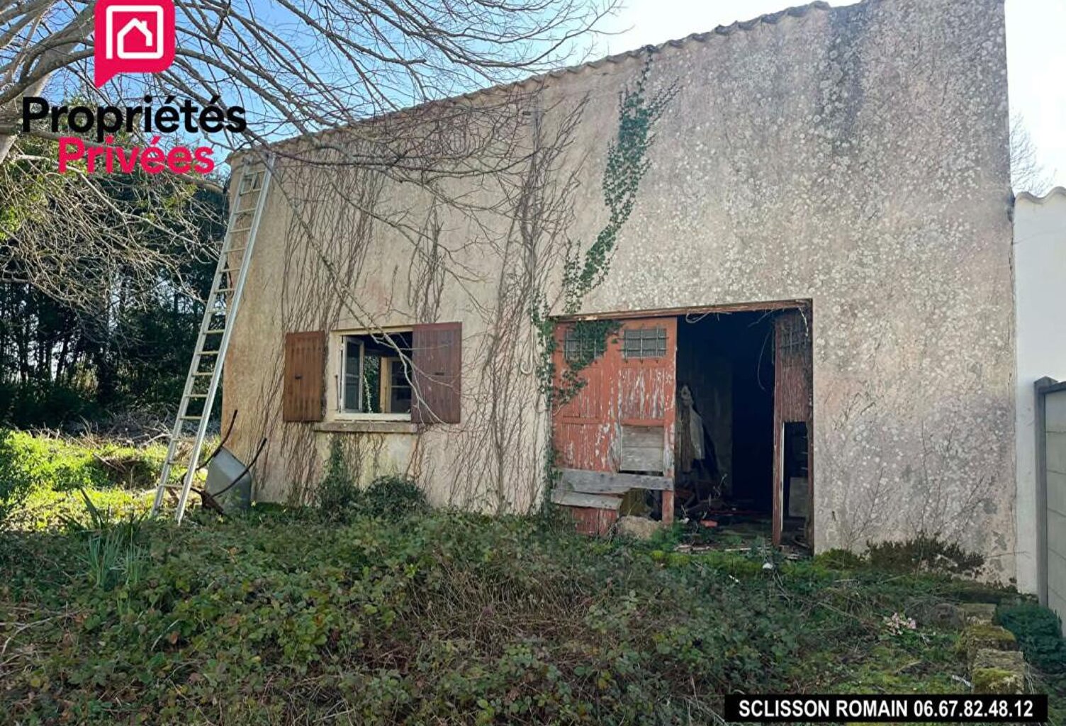SAINT-GENIS-DE-SAINTONGE ? BEL ENSEMBLE IMMOBILIER À RÉNOVER  1 071 m² DE TERRAIN ? 39 990  HAI — photo 1