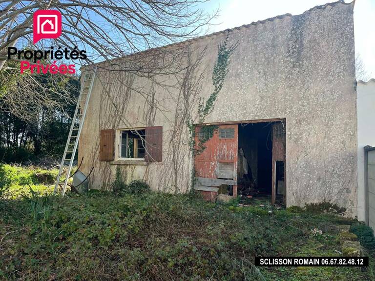 SAINT-GENIS-DE-SAINTONGE ? BEL ENSEMBLE IMMOBILIER À RÉNOVER  1 071 m² DE TERRAIN ? 39 990  HAI — photo 1