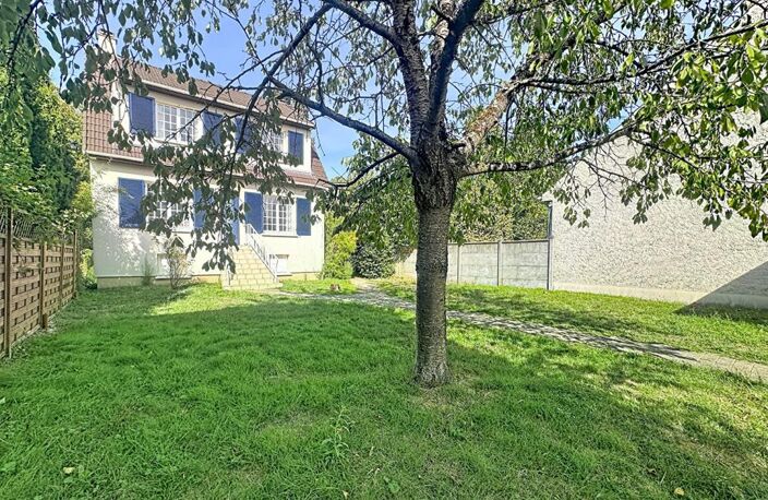 IGNY GOMMONVILLIERS  LE CALME, LA LUMIÈRE ET 865 M2 DE TERRAIN — photo 3