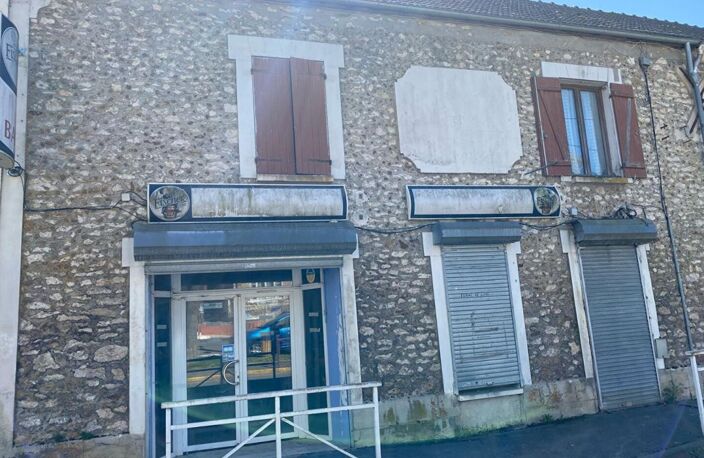 Bâtisse/Maison de village en pierre — photo 2