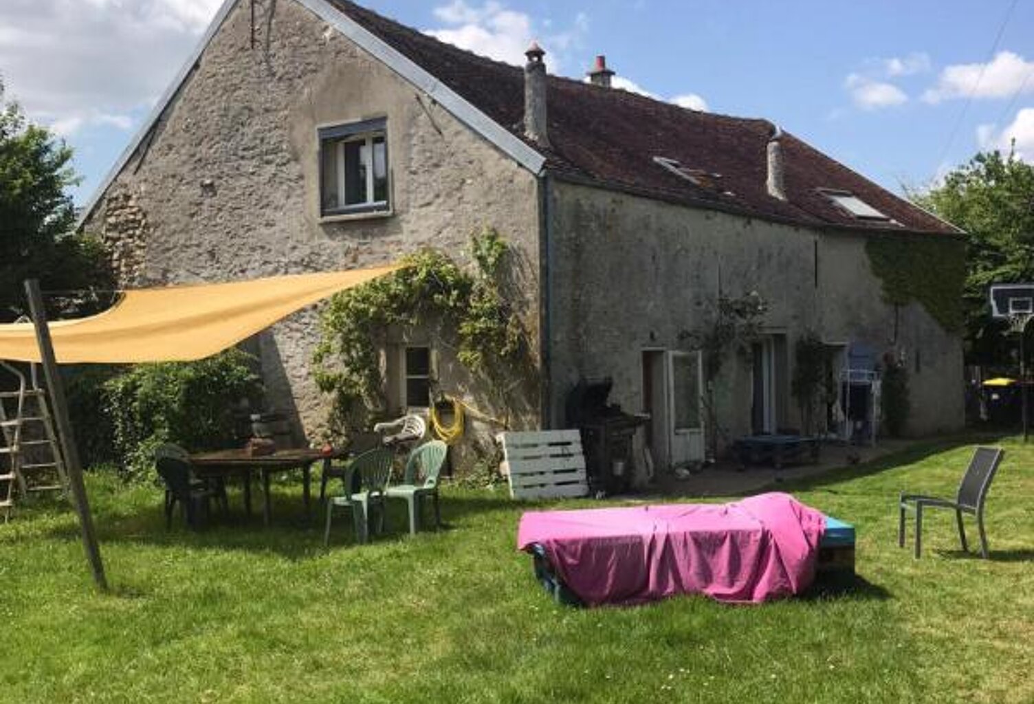 Batisse briarde du XIXe siècle - Fort potentiel sur 1000 m2 de terrain — photo 1