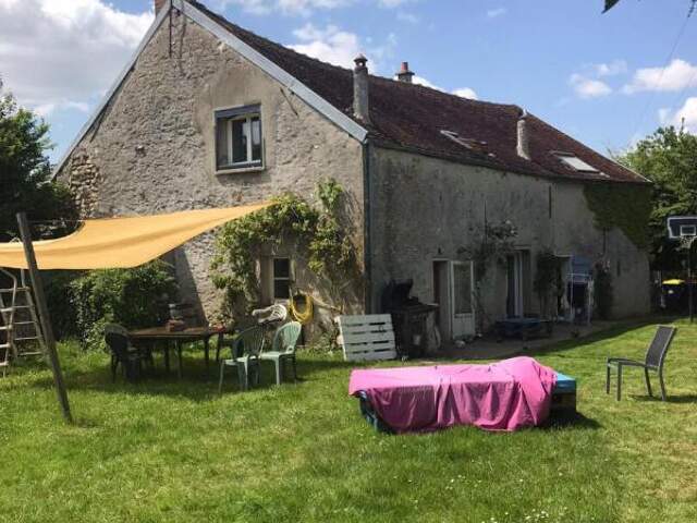 Batisse briarde du XIXe siècle - Fort potentiel sur 1000 m2 de terrain — photo du bien