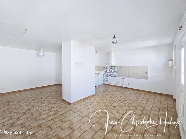 30000  NIMES - studio 37 m2 + 17 m2 aménagement combles possible — photo 1