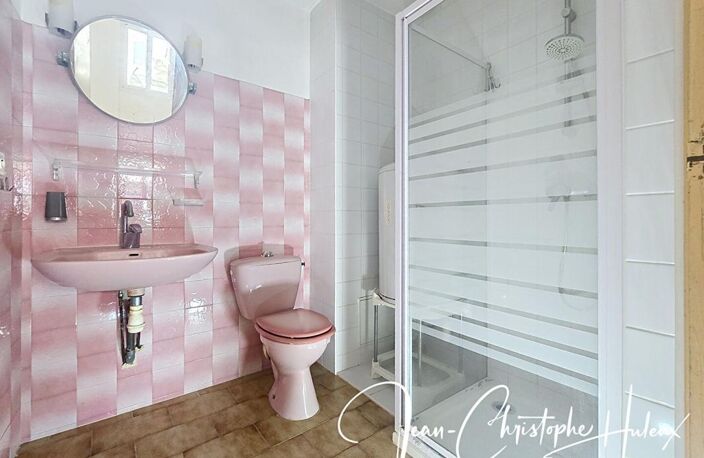 30000  NIMES - studio 37 m2 + 17 m2 aménagement combles possible — photo 5