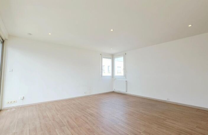 BOURGES APPARTEMENT 88M² 3 CHAMBRES BALCON PARKING — photo 3