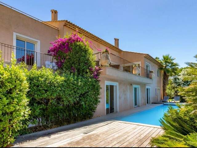 La Constance Antibes, Villa 7 pièces 295 m2, piscine, jardin — photo du bien