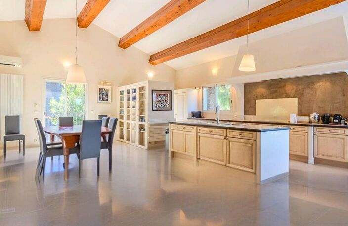 La Constance Antibes, Villa 7 pièces 295 m2, piscine, jardin — photo 4