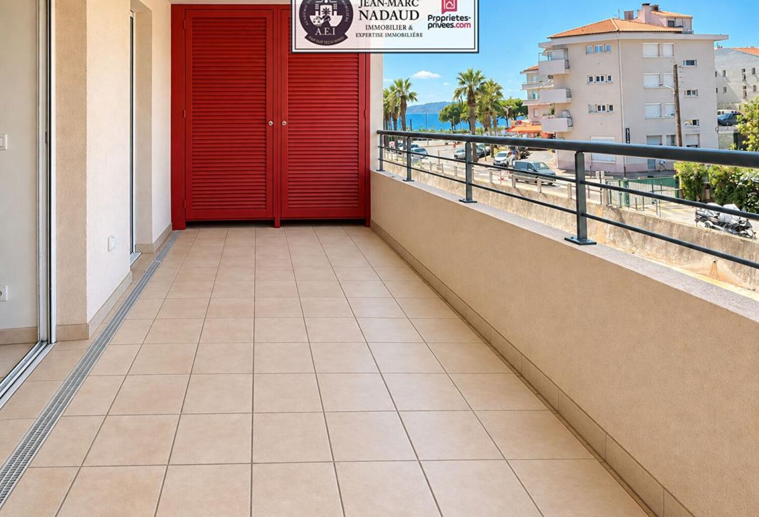 Saint-Raphaël-Vieux Port -T4, 91m2 - grande terrasse - climatisation- 2 grands garages avec espaces de stockage — photo 1